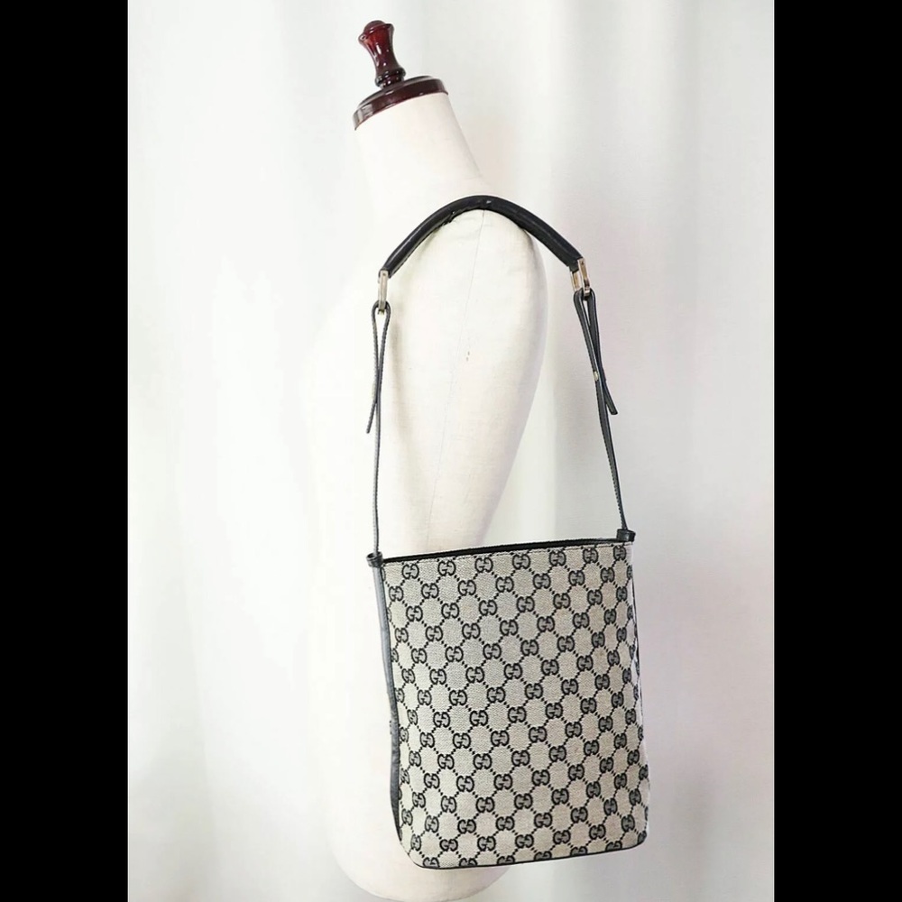 Authentic Gucci Shoulder Bag